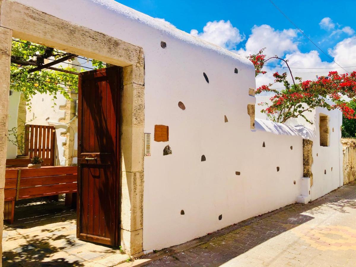 Avli Traditional Home With Private Jacuzzi Hersonissos  Eksteriør billede